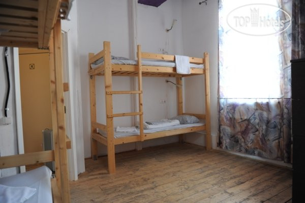 Fabrika Hostel&Gallery