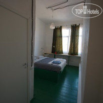 Fabrika Hostel&Gallery