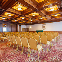 Президент-Отель Красный зал