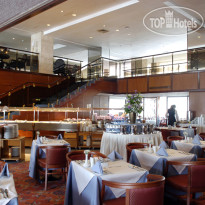 AZIMUT Отель Аэростар Москва  Ресторан "Брассери Эрте"