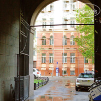 Баинай на Охотном ряду двор