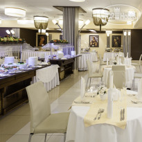 Vega Izmailovo Hotel 