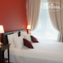 CrossRoads Hotels 