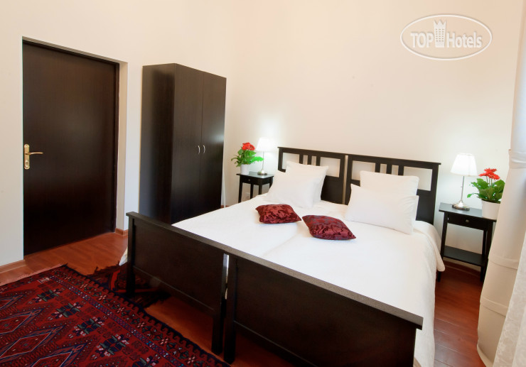Hotelier's photos CrossRoads Hotels 3*