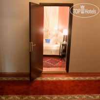 CrossRoads Hotels 