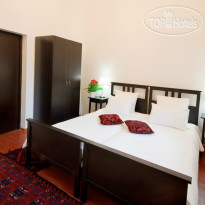 CrossRoads Hotels 