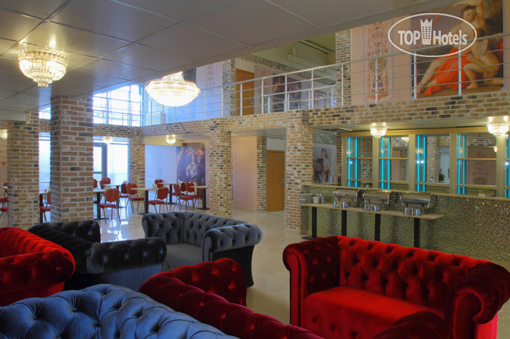 Gallery Voyage Hotel