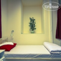 Yum-Yum Hostel
