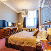 Raikin Plaza Hotel