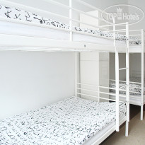 iVan Hostel (закрыт) 