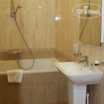 Leon Spa Hotel