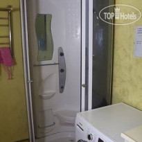 Green Mango Hostel