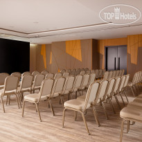 Palmira Business Club Palmira Business Club, многофу