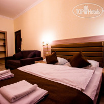 City Life Hotel