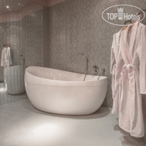 Plus 1 Hotel