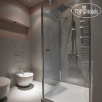 Plus 1 Hotel