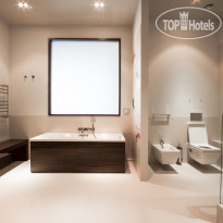 Plus 1 Hotel