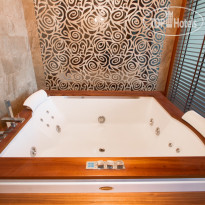 Plus 1 Hotel