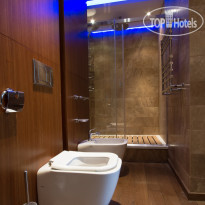 Plus 1 Hotel