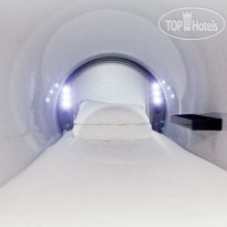 Molotoff Capsule Hotel Просторная капсула со всем нео