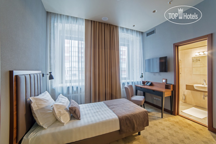 Hotel photo V Hotel 4*
