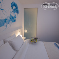 Starboard Side Hotel 