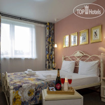 Melton Hotel 