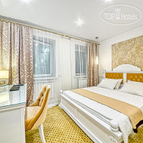 Revival Hotel 