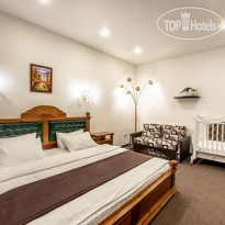 Revival Hotel 