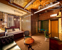 Revival Hotel