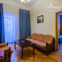 Лось Полулюкс