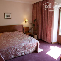 Royal-Zenith II Hotel 
