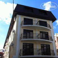 Фаворит Фасад здания