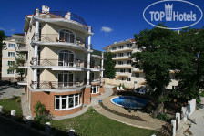 Dreamland Hotel