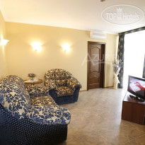 Dreamland Hotel