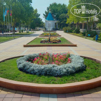 Голубая волна Центральная аллея