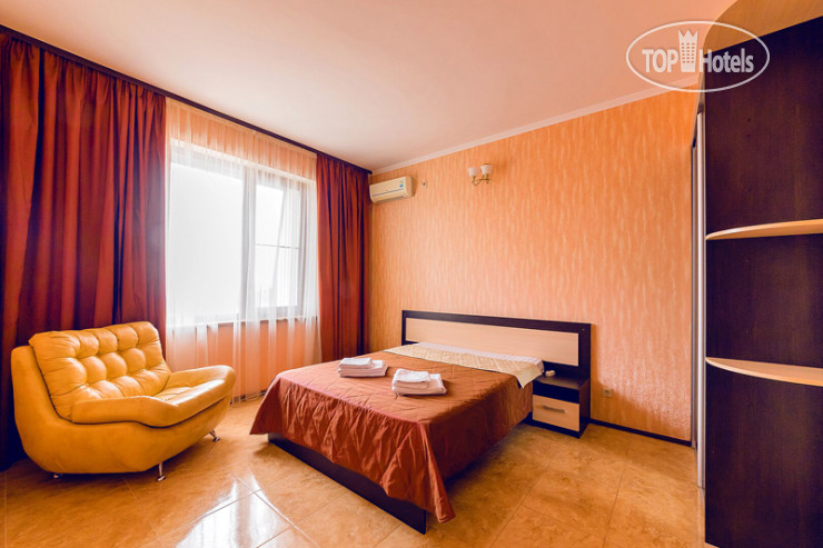 Hotel photo Парус 
