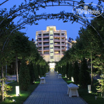 METROPOL Гранд Отель Геленджик Аллея к пляжу