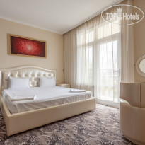 Ellison Dubai