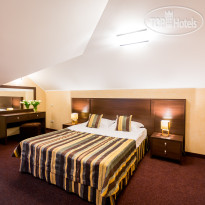 Абрис (закрыт) Люкс Мансардный