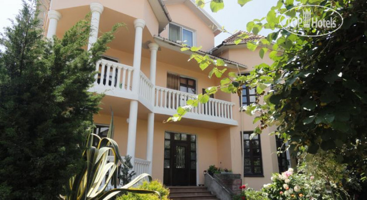 Hotel photo Ласточкино Гнездо 