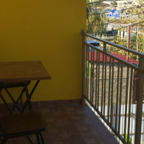 Yellow Guest House 