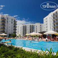 бассейн прибрежный квартал в Alpha Sirius Pribrezhiy Apartaments 
