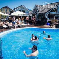 Клуб-отель Белый Пляж 