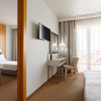 Санмаринн Курортный отель (Sunmarinn Resort Hotel) tophotels