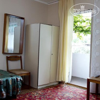 На Самбурова 10 