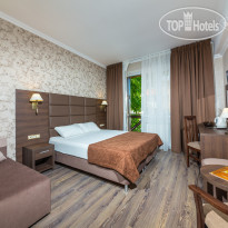 Suite Hotel 3 Musketeers Стандарт 2-местный с балконом