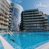 Подогреваемый круглый год инфинити бассейн с видом на море в Grand Hotel Anapa 5*
