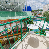 Енисей 3-х местный номер с балконом т