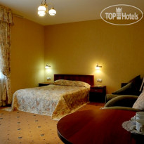 Старый Город полулюкс трехместный